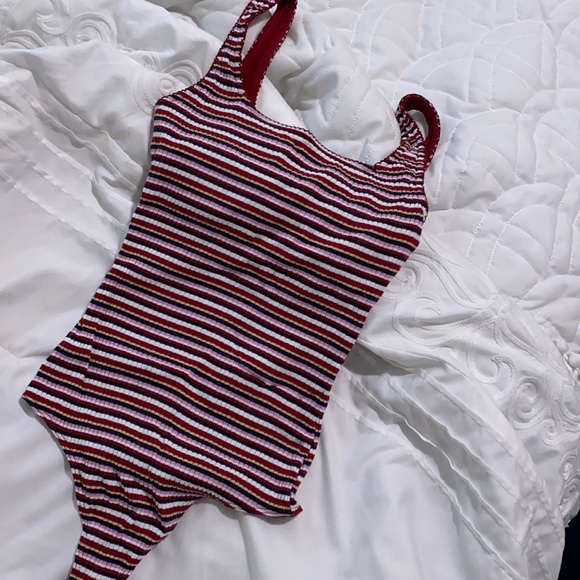 Hollister Tops - Hollister bodysuit